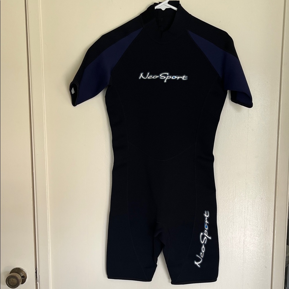 Men NeoSport XS Wetsuit in new condition